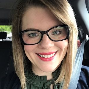 Meet your Posher, Kim